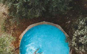 סלואונס קיבוץ מורן